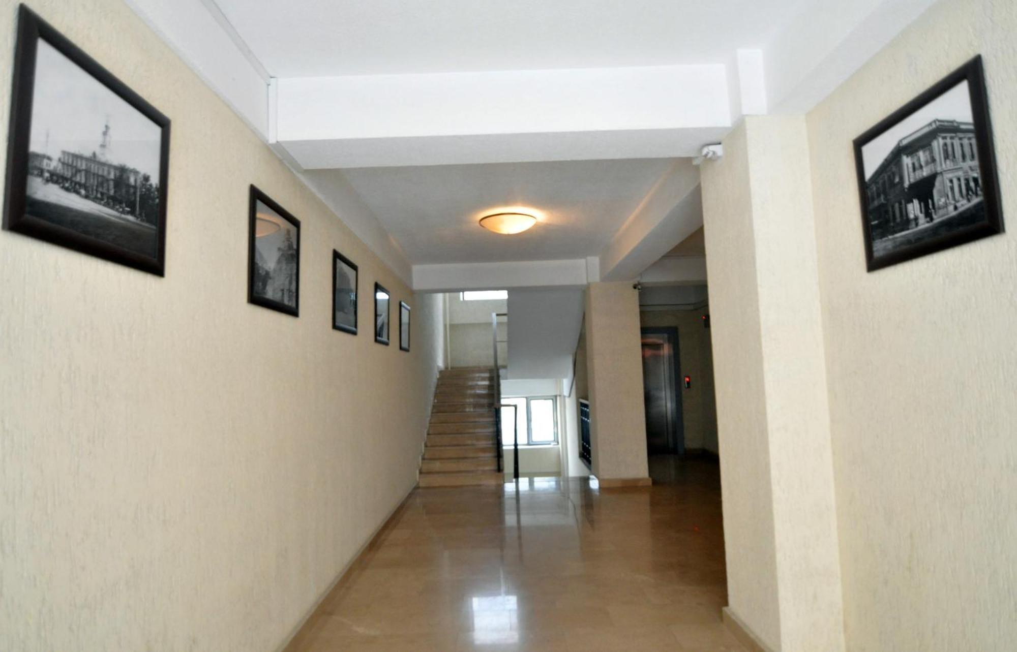 Two Bedroom Apartment In The City Center Tbiliszi Kültér fotó