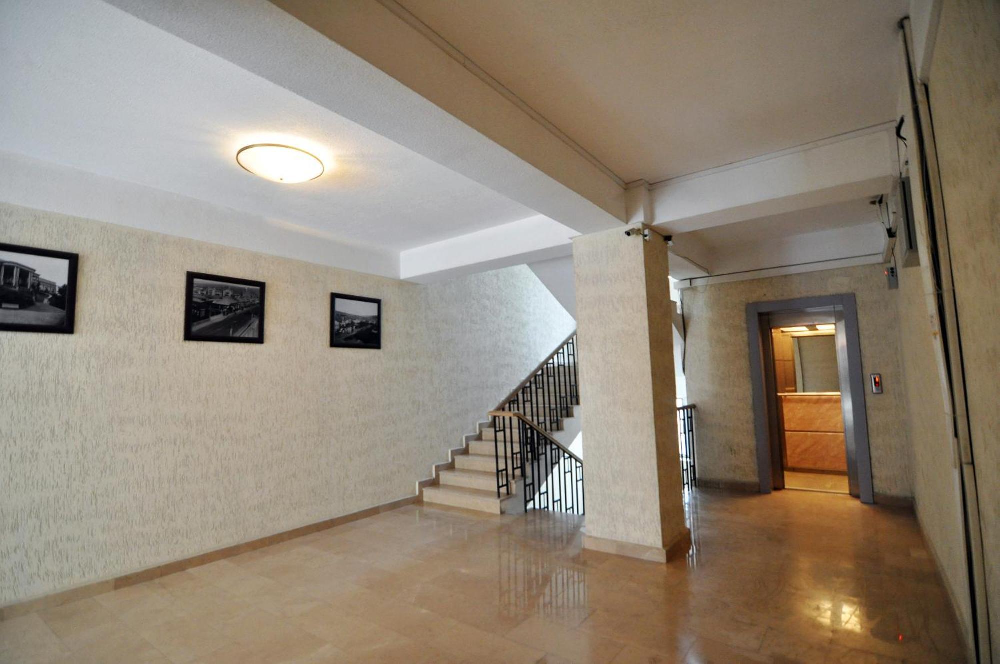 Two Bedroom Apartment In The City Center Tbiliszi Kültér fotó