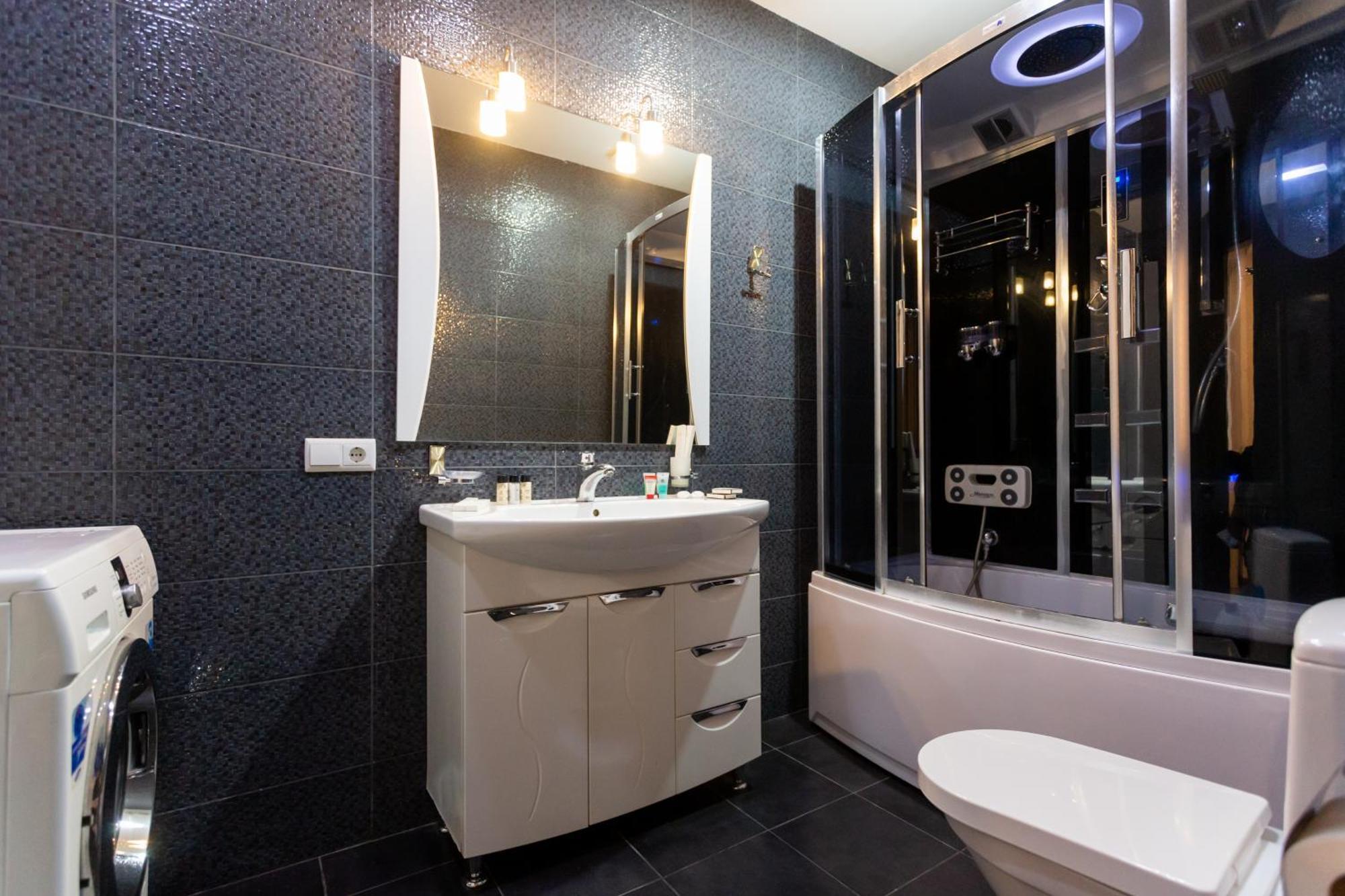 Two Bedroom Apartment In The City Center Tbiliszi Kültér fotó